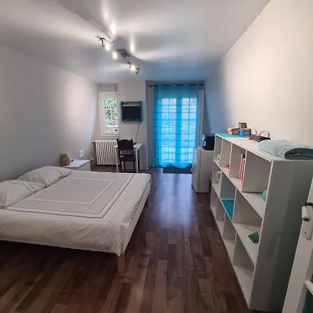 Проживание в семье Marine Шато-Тьерри